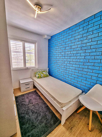 Three-room apartment near the Old Town in Herceg Novi — photo 10